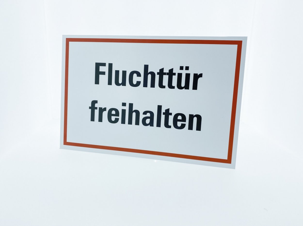 Brandschutzzeichen Alu-Schild "Fluchttür freihalten" 3mm Alu Dibond® | 20x30cm